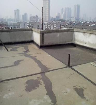 仁寿漏水维修 楼顶漏水是什么原因，楼顶漏水维修方法是什么?